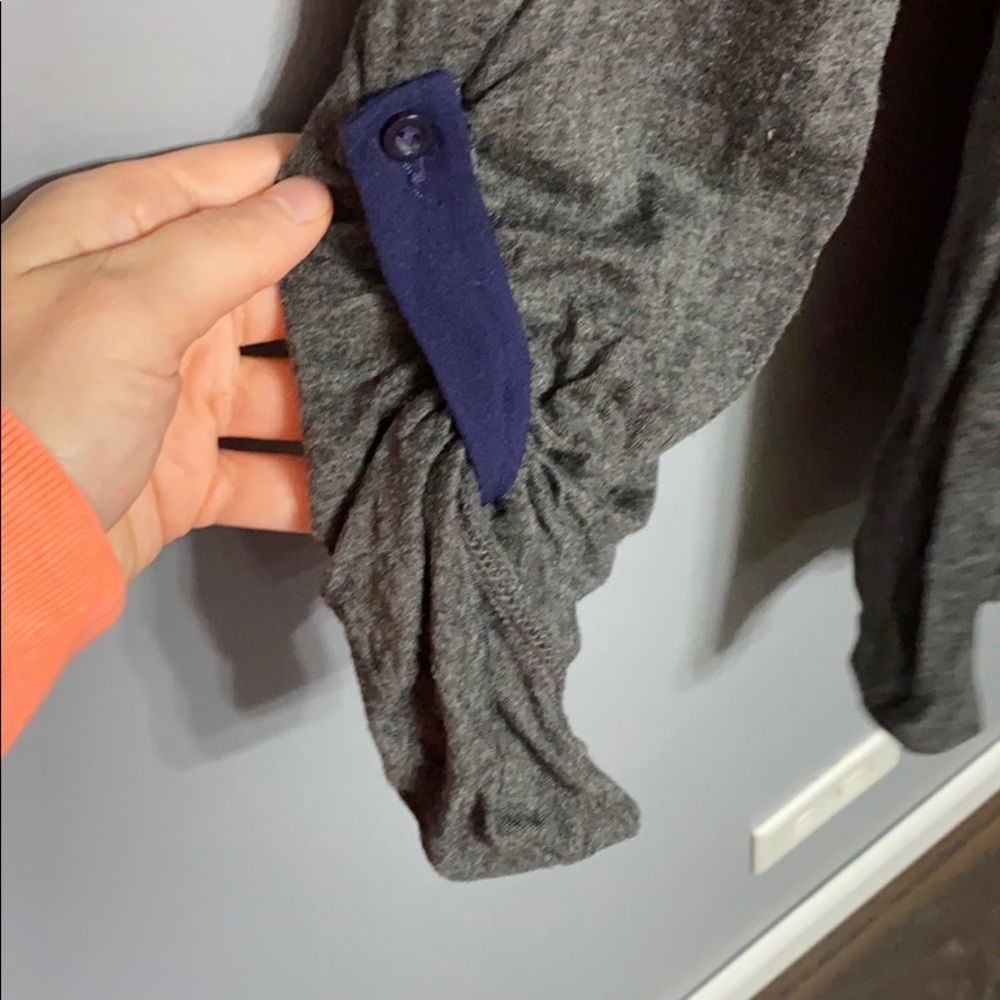 Anthro eri + ali Navy & Grey Top sz S - Picture 4 of 6